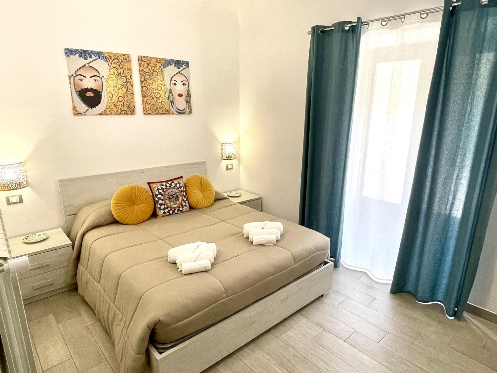I Mori - Holiday Rooms Lascari Eksteriør billede